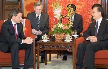Treasury Releases Photo from Geithner, Wen Meeting
