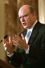 Photo: Secretary Snow in Cincinnati to Discuss Economy with Local Business Leaders