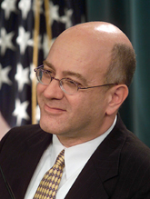 Photo: Treasury Economist Discusses Savings under Medicare Drug Plan