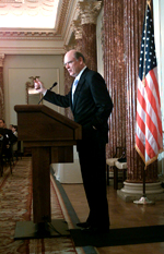 Photo: Secretary Snow to Hold Press Conference on Social Security and Medicare Trustees' Reports