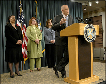 Photo: Paulson Promotes Earned Income Tax Credit
