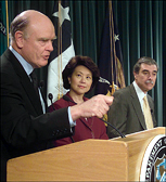 Photo: Economic Team Provides Year-End Briefing