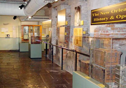 Color photograph of the entrance of the New Orleans Mint Museum.