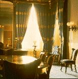 Content Image: Johnson Suite with Table