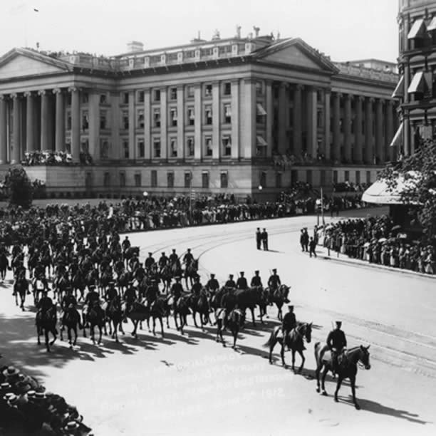 southeast corner parade1912